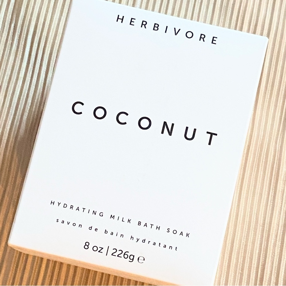 Herbivore Botanicals Coconut Bath Soak 8oz Full Size